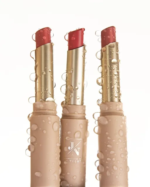 Silky glossy lipstick - 01 Hush Hush 6 g – foto 6