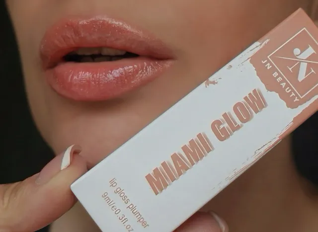 Miami Glow - lip gloss & plumper - 9 ml – foto 4