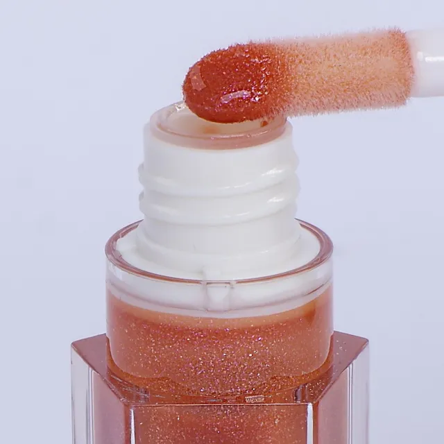Miami Glow - lip gloss & plumper - 9 ml – foto 3