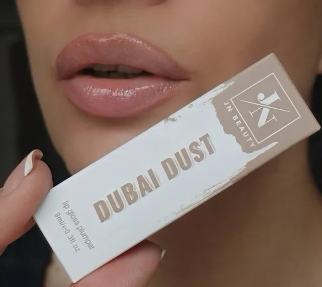 Dubai Dust - lip gloss & plumper - 9 ml – foto 4