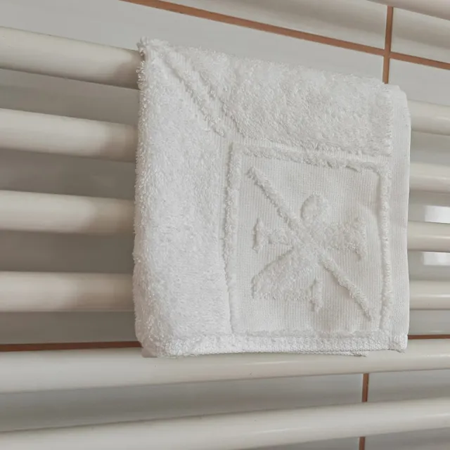 JN Hand Towel White – foto 3